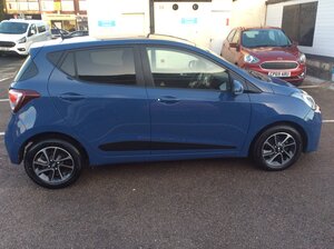 Hyundai i10 1.0 Premium 5dr