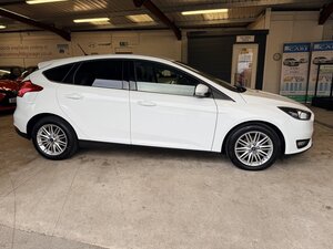 Ford Focus 1.0 Focus Zetec Edition 5dr