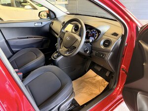 Hyundai i10 1.2 I10 Premium AUTO 5dr