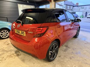 Toyota Yaris 1.3 Yaris Design Vvt-i 5dr