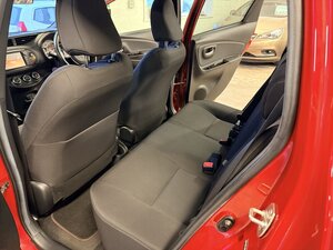 Toyota Yaris 1.3 Yaris Design Vvt-i 5dr