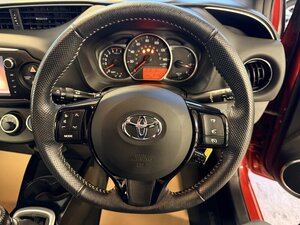 Toyota Yaris 1.3 Yaris Design Vvt-i 5dr