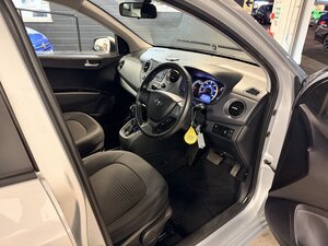 Hyundai i10 1.2 I10 Premium AUTO 5dr