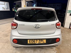 Hyundai i10 1.2 I10 Premium AUTO 5dr