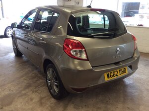 Renault CLIO 1.1 Clio Dynamique Tomtom 16v 5dr