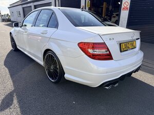 Mercedes-Benz C-Class 6.2 C63 AMG AUTO 4dr