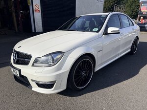 Mercedes-Benz C-Class 6.2 C63 AMG AUTO 4dr