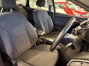 Ford Focus 1.5 Focus Titanium 5dr