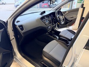 Hyundai i20 1.4 I20 Premium SE MPI AUTO 5dr