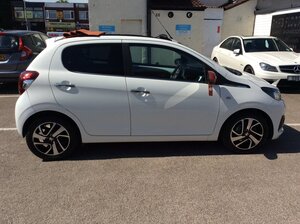 Peugeot 108 1.2 108 Roland Garros Top 5dr