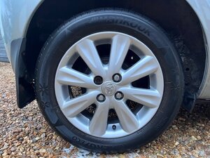 Toyota Yaris 1.3 Yaris TR Vvt-i 3dr