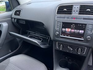 Volkswagen Polo 1.0 POLO SE 5dr