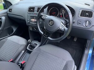 Volkswagen Polo 1.0 POLO SE 5dr