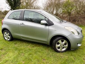 Toyota Yaris 1.3 Yaris T Spirit Semi-auto 3dr