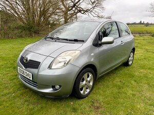 Toyota Yaris 1.3 Yaris T Spirit Semi-auto 3dr