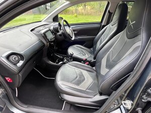 Toyota Aygo 1.0 AYGO X-clusiv 3 Vvt-i 5dr