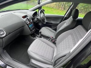 Vauxhall Corsa 1.4 Corsa SE 5dr