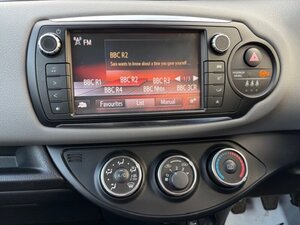 Toyota Yaris 1.0 Yaris ICON Vvt-i 5dr