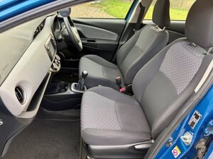 Toyota Yaris 1.0 Yaris ICON Vvt-i 5dr