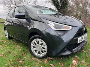 Toyota Aygo 1.0 AYGO X-play Vvt-i 5dr