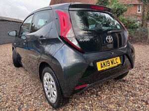 Toyota Aygo 1.0 AYGO X-play Vvt-i 5dr