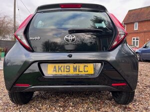 Toyota Aygo 1.0 AYGO X-play Vvt-i 5dr