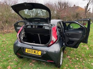Toyota Aygo 1.0 AYGO X-play Vvt-i 5dr