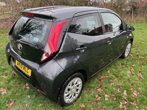 Toyota Aygo 1.0 AYGO X-play Vvt-i 5dr