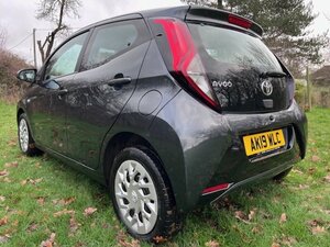 Toyota Aygo 1.0 AYGO X-play Vvt-i 5dr