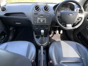 Ford Fiesta 1.4 Fiesta Ghia 5dr