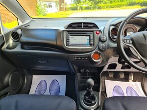 Honda Jazz 1.3 JAZZ ES+ T I-vtec 5dr