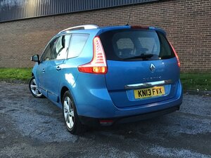 Renault Scenic 1.5 Grand Scenic Dynamique Tomtom DCI 5dr