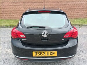 Vauxhall Astra 1.6 Exclusiv 5dr