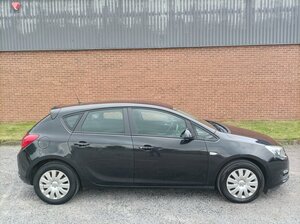 Vauxhall Astra 1.6 Exclusiv 5dr