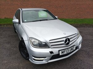 Mercedes-Benz C-Class 2.1 C220 Cdi Blueefficiency Amg Sport 4dr