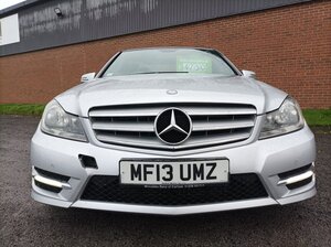 Mercedes-Benz C-Class 2.1 C220 Cdi Blueefficiency Amg Sport 4dr