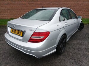 Mercedes-Benz C-Class 2.1 C220 Cdi Blueefficiency Amg Sport 4dr