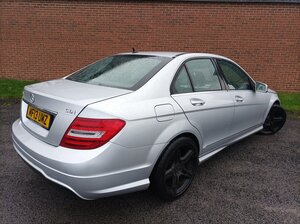 Mercedes-Benz C-Class 2.1 C220 Cdi Blueefficiency Amg Sport 4dr