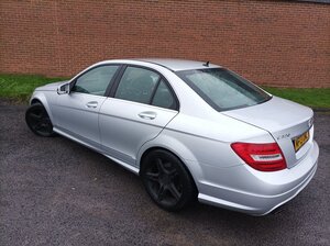 Mercedes-Benz C-Class 2.1 C220 Cdi Blueefficiency Amg Sport 4dr