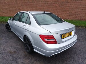 Mercedes-Benz C-Class 2.1 C220 Cdi Blueefficiency Amg Sport 4dr