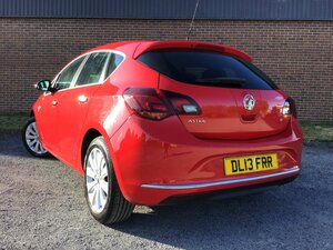 Vauxhall Astra 1.6 Astra Elite 5dr