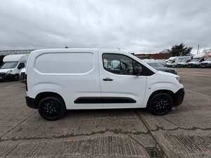 Peugeot Partner 1.5 Partner Professional L1 BLUE HDI 0dr