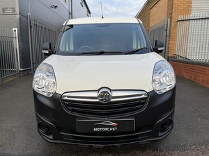 Vauxhall Combo 1.6 L2h1 2300 Cdti S/s dr