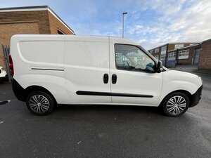 Vauxhall Combo 1.6 L2h1 2300 Cdti S/s dr