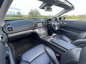 Mercedes-Benz SL 3.5 Sl350 Auto 2dr