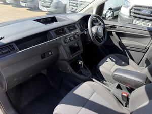 Volkswagen Caddy MaxI 2.0 Caddy MAXI C20 Highline TDI Semi-auto 0dr