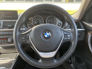 BMW 3 Series 2.0 320d Luxury 4dr