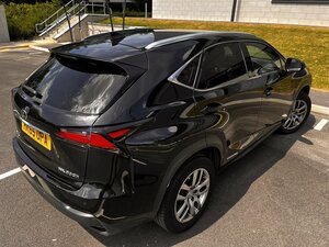 Lexus NX 2.5 300h Luxury 5dr