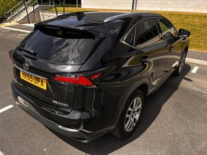 Lexus NX 2.5 300h Luxury 5dr