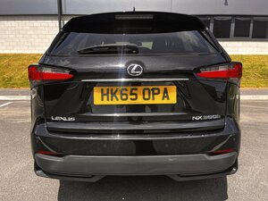 Lexus NX 2.5 300h Luxury 5dr